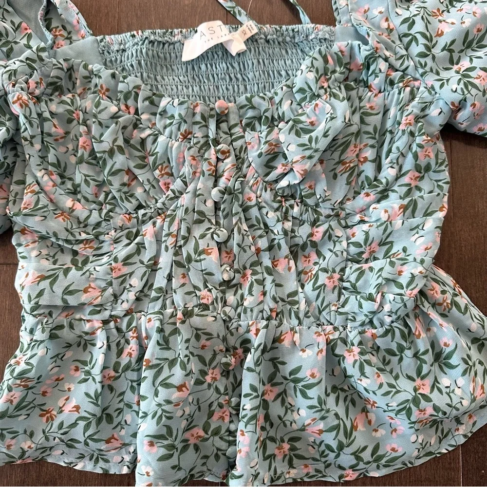 NWOT Astr The Label Clairemont Floral Milkmaid Peasant Boho Top Puff Sleeve XS - Picture 3 of 9